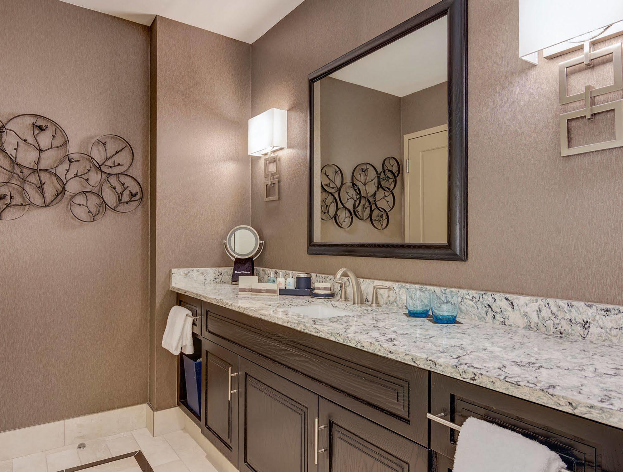 The Tennessean Personal Luxury Hotel Knoxville Zewnętrze zdjęcie